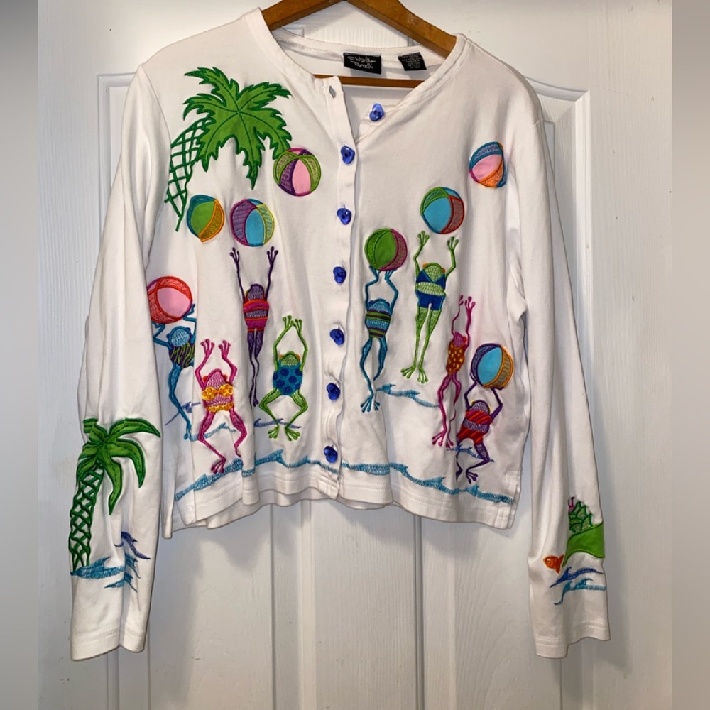Christina Rotelli heart shaped button sweater. 100% cotton. Size medium